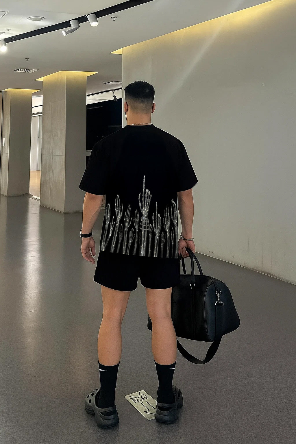 Áo Hands of Rebellion