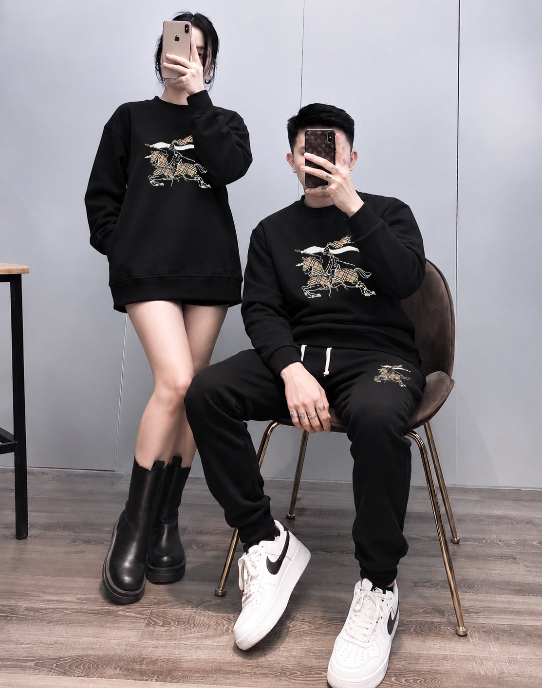 SET Sweater - WT  Knight Horse
