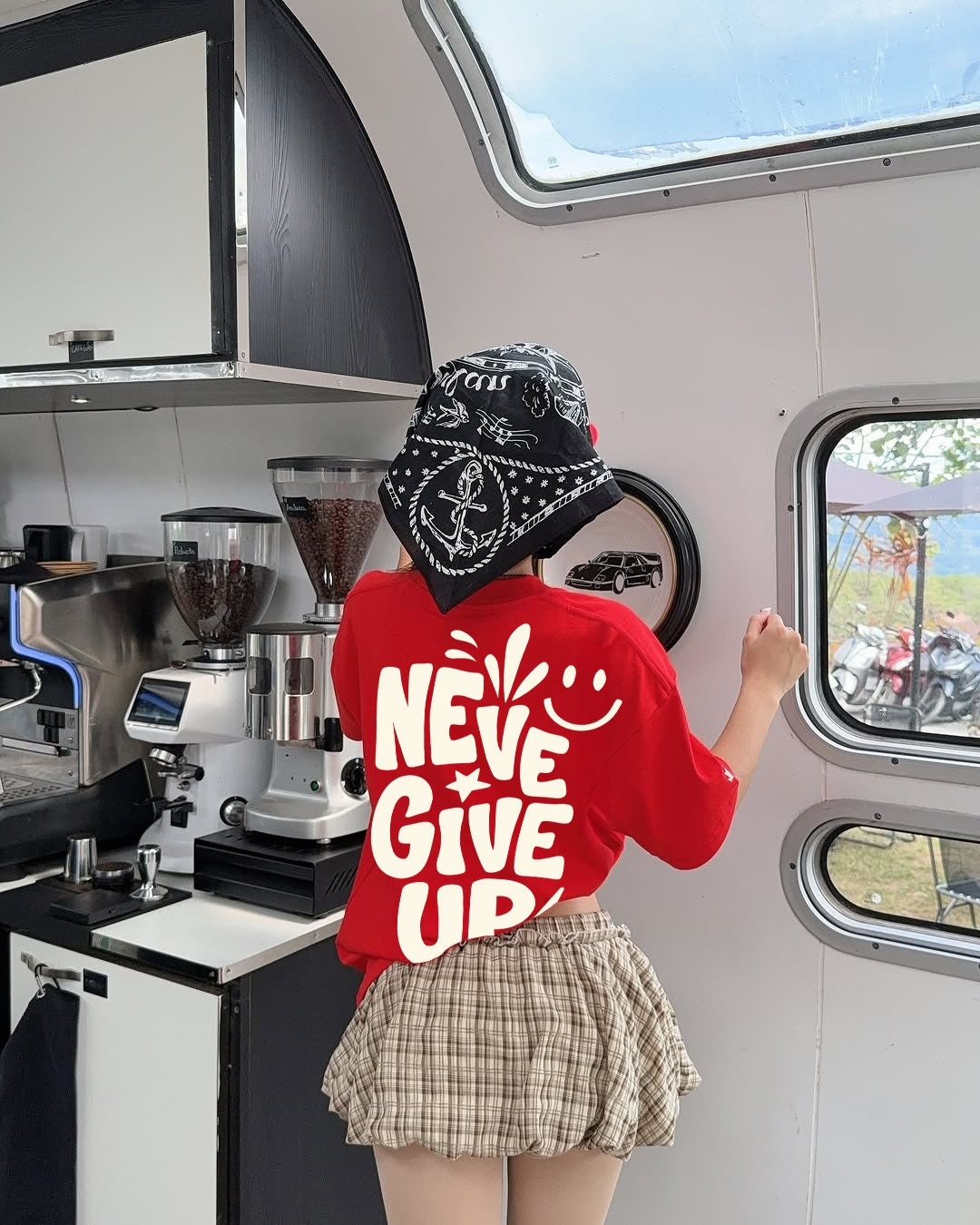 Áo NEVE GIVE UP